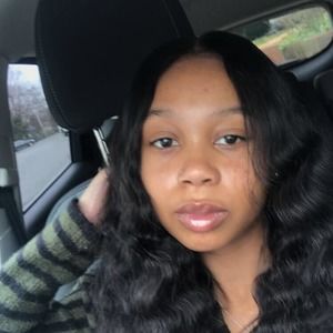 Meet your Posher, Stacia